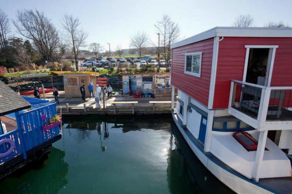 Fisherman'S Wharf Bed & Breakfast Виктория Екстериор снимка